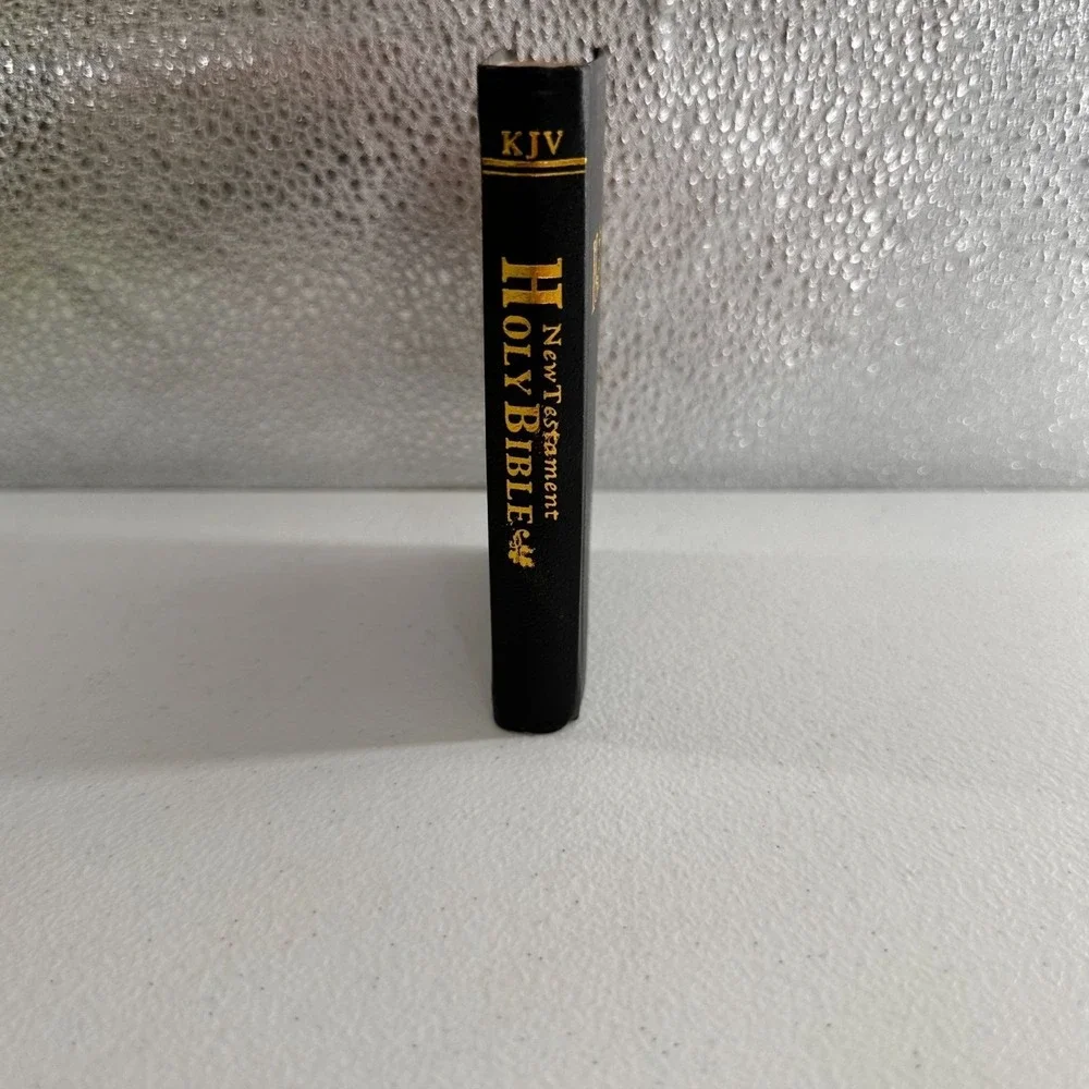 Pocket Size‎ New Testament Holy Bible KJV Black Leather Hardcover Gold Gilded 4